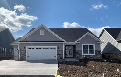 77 Hidden Brook Cir, Morgantown, WV 26508