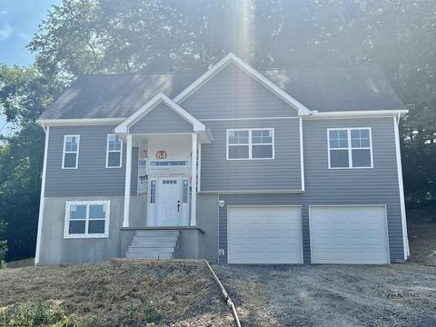 112 Victoria Falls Dr, Morgantown, WV 26508
