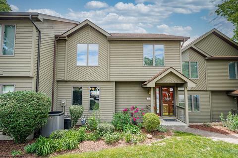 1029 Greystone Cir, Morgantown, WV 26508