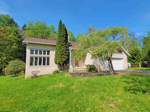 119 Parkview Dr, Kingwood, WV 26537