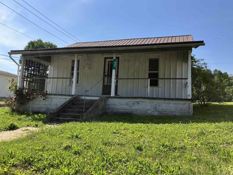 16 High St, Grantsville, WV 26147