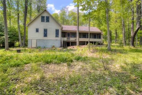 156 Laurel Cir, Terra Alta, WV 26764