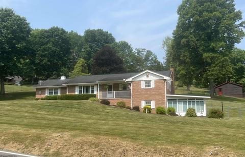837 Country Club Rd, Clarksburg, WV 26301