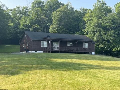 110 Saddle Ridge Dr, Valley Head, WV 26294