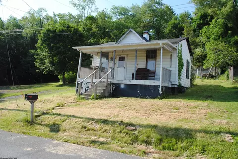 55 George St, Elkins, WV 26241