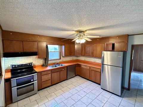 279 Baxter St, Baxter, WV 26560 photo 3