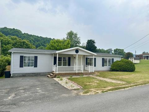 203 Valentine St, Rivesville, WV 26588