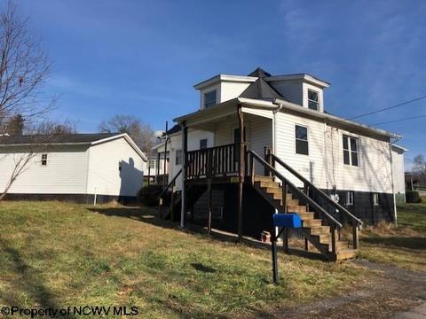 533 Meadow Ave, Mannington, WV 26582