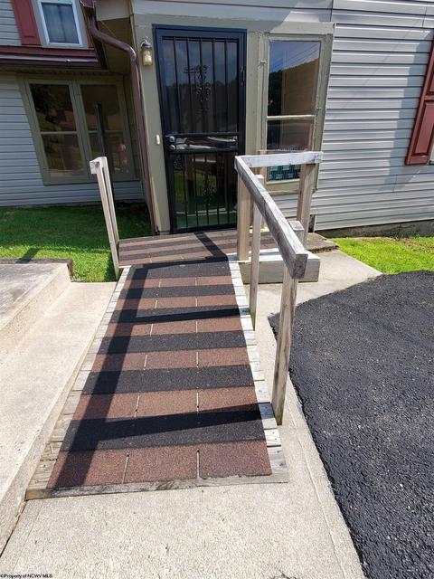 1073 Main St, Hendricks, WV 26271 photo 5