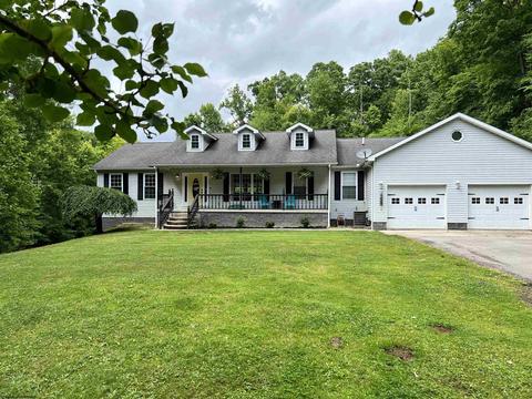 324 Timber Ridge Dr, Elkins, WV 26241