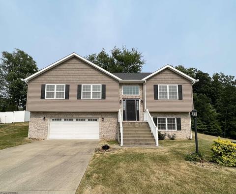 29 Pointe Dr, Morgantown, WV 26508
