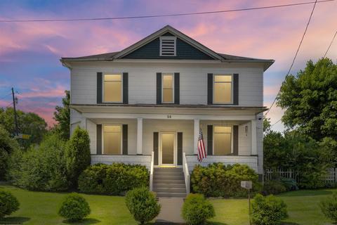 54 Blueville Dr, Grafton, WV 26354