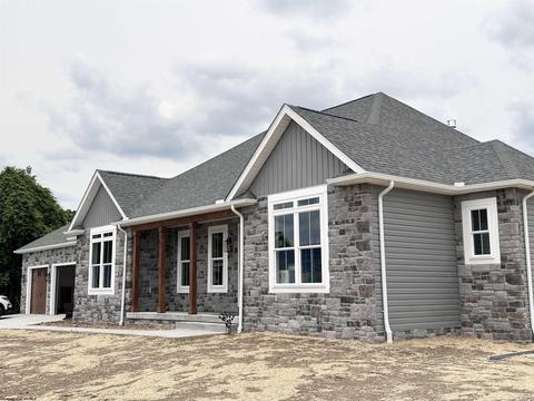 40 Garden Ln, Morgantown, WV 26501
