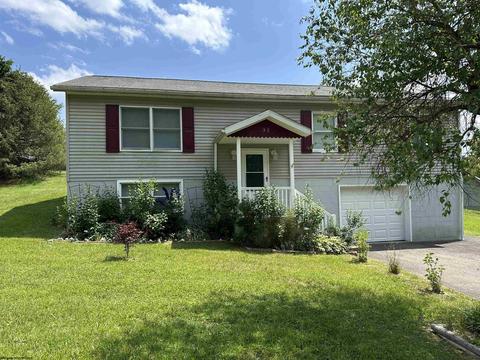 32 Blackwater Ln, Philippi, WV 26416