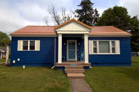 438 Cherry St, Bridgeport, WV 26330