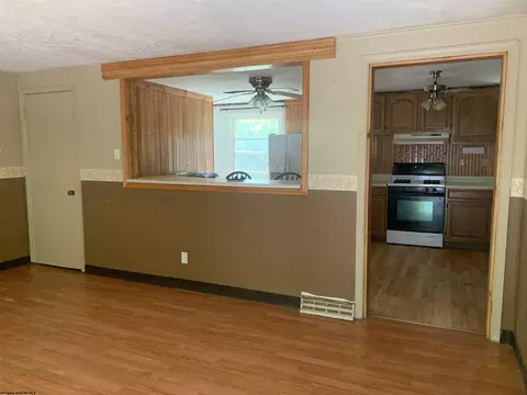 38 Ruby Dr, Fairmont, WV 26554 photo 3
