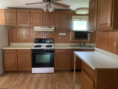 38 Ruby Dr, Fairmont, WV 26554 photo 4