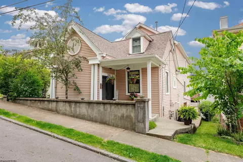 248 Waitman St, Morgantown, WV 26501