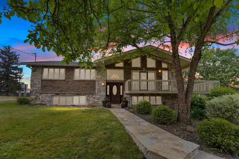 1401 Center Hill Ave, Morgantown, WV 26505