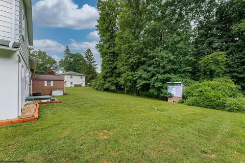 210 Greystone Dr, Philippi, WV 26416 photo 4