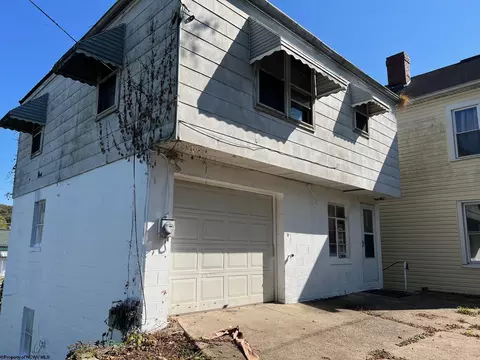 1707 12 Hamill Ave, Clarksburg, WV 26301