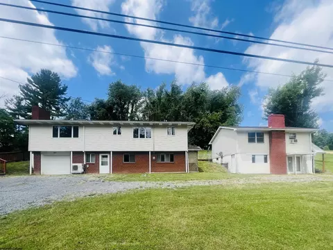 922 Summer School Rd, Morgantown, WV 26508