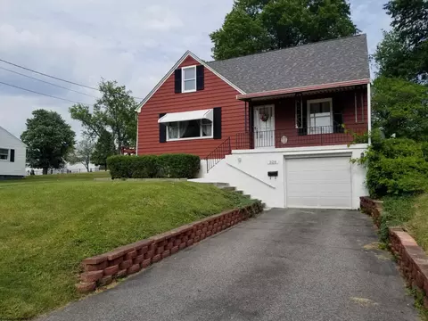 328 Pennsylvania Ave, Bridgeport, WV 26330