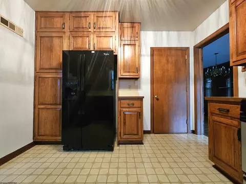 435 E Main St, Bridgeport, WV 26330 photo 17