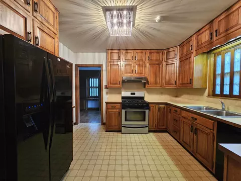 435 E Main St, Bridgeport, WV 26330 photo 14