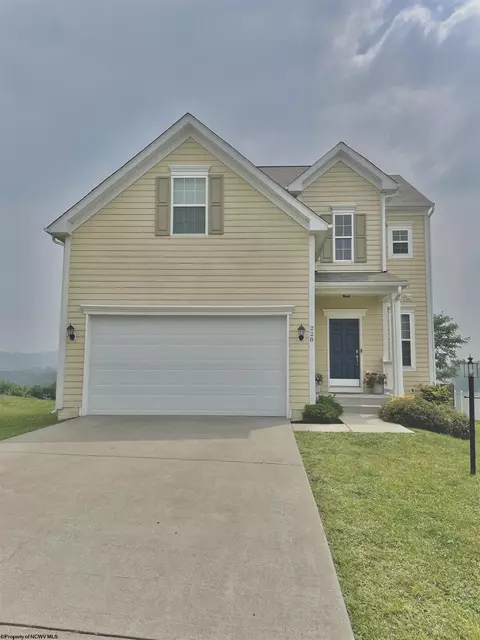 228 Meadow Ponds Ln, Maidsville, WV 26541