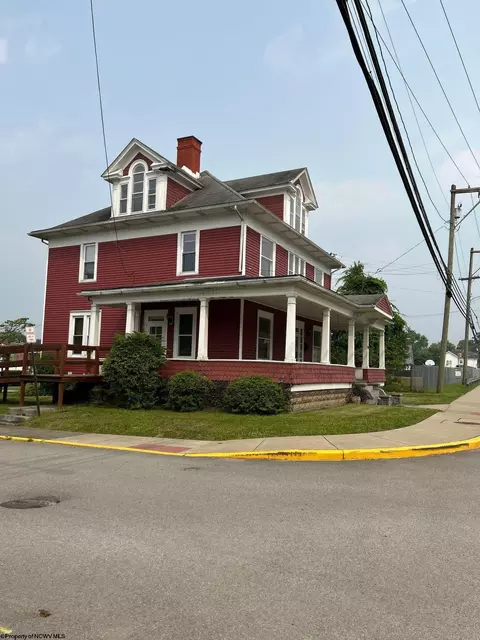 108 S Kanawha St, Buckhannon, WV 26201
