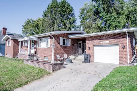 1036 Indiana Ave, Fairmont, WV 26554