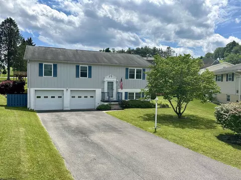 122 Gilbob St # a, Fairmont, WV 26554