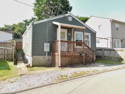 431 Manhattan Ln, Clarksburg, WV 26301