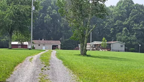 991 Jonestown Mt Liberty Rd, Philippi, WV 26416
