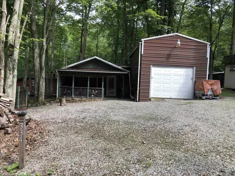334 Mosquito Dr, Buckhannon, WV 26201