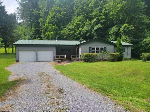 5530 Centralia Rd, Sutton, WV 26601