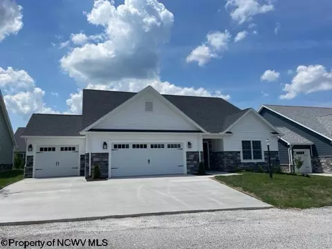 81 Hidden Brook Cir, Morgantown, WV 26508