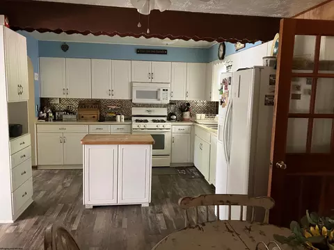 20948 S Calhoun Hwy, Orma, WV 25268 photo 11