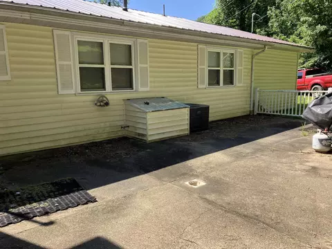 20948 S Calhoun Hwy, Orma, WV 25268 photo 5