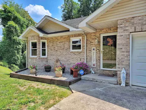 148 Winding Way, Clarksburg, WV 26301