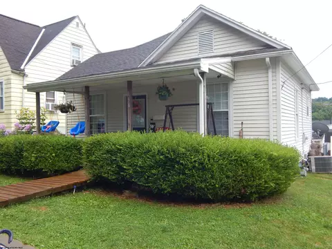 154 Thorn St, Clarksburg, WV 26301