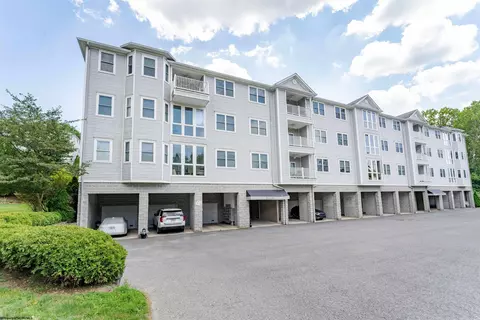 124 Fountain Vw, Morgantown, WV 26505