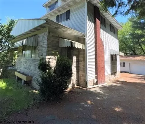 1516 Pennsylvania Ave, Fairmont, WV 26554