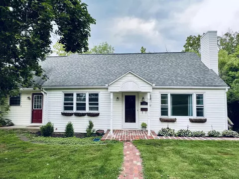 109 Hallhurst Rd, Fairmont, WV 26554