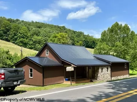 796 Miracle Run Rd, Fairview, WV 26570