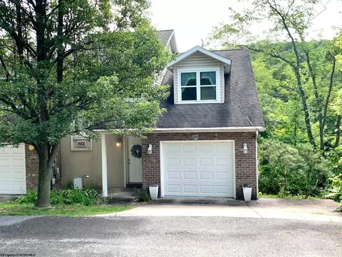 220 Newberry Ln, Morgantown, WV 26505