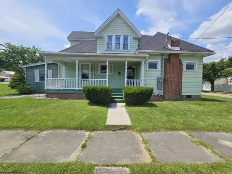 141 Camden Ave, Buckhannon, WV 26201