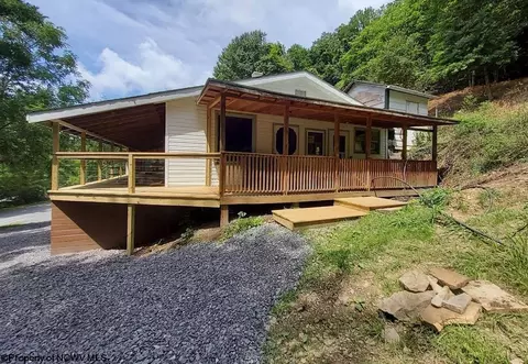 1371 Cravens Run Rd, Elkins, WV 26241
