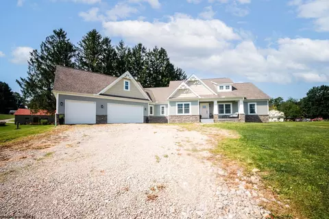 59 Hunter Rdg, Bruceton Mills, WV 26525